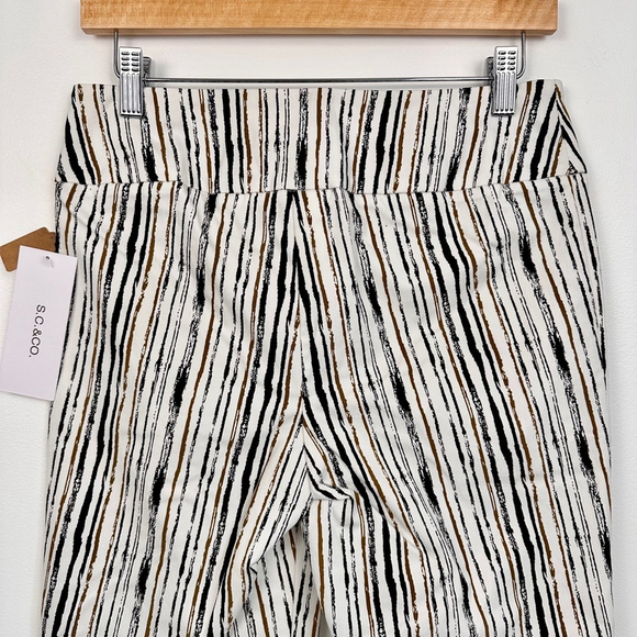 Women's S.C. & CO. Pants Size 8 White Black Striped Capri - Picture 5 of 8
